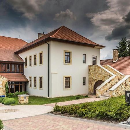 Grossmann Haz Aparthotel Mád Exteriör bild